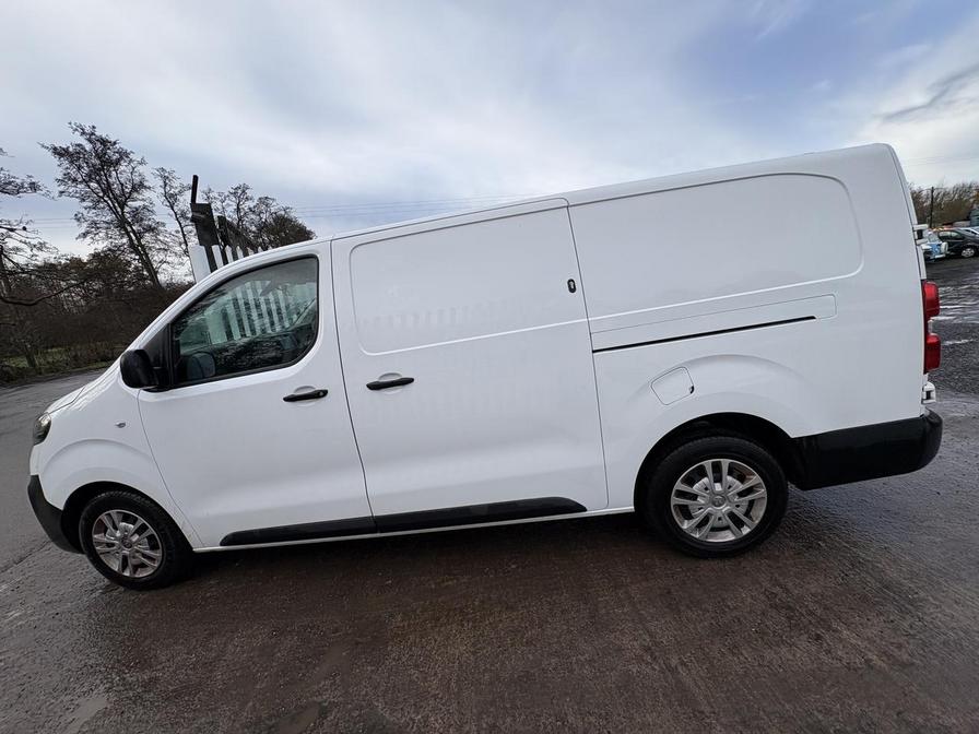 2021 Vauxhall Vivaro – Model: Vivaro 2900 Dynamic S/S – DL21ZUD