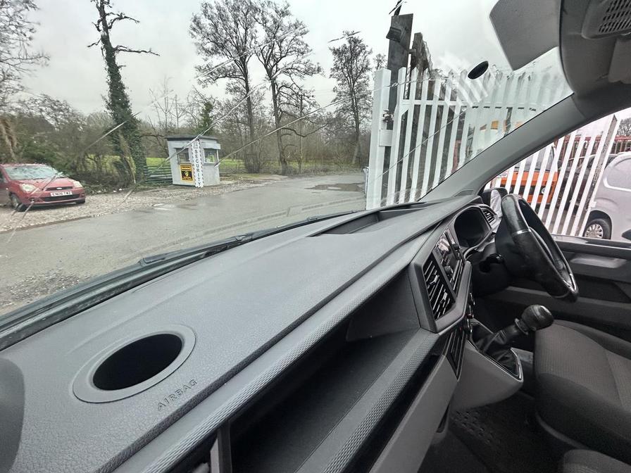 2022 Volkswagen Transporter – Model: Transporter T28 StartLine TDI – KS22EWH