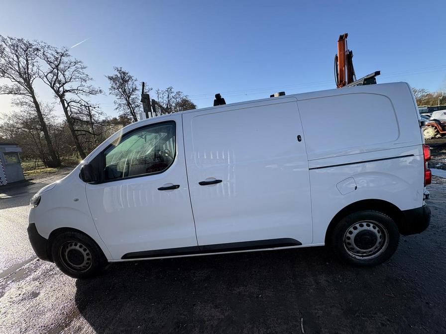 2019 Vauxhall Vivaro – Model: Vivaro 2900 Edition S/S – FL69XCB