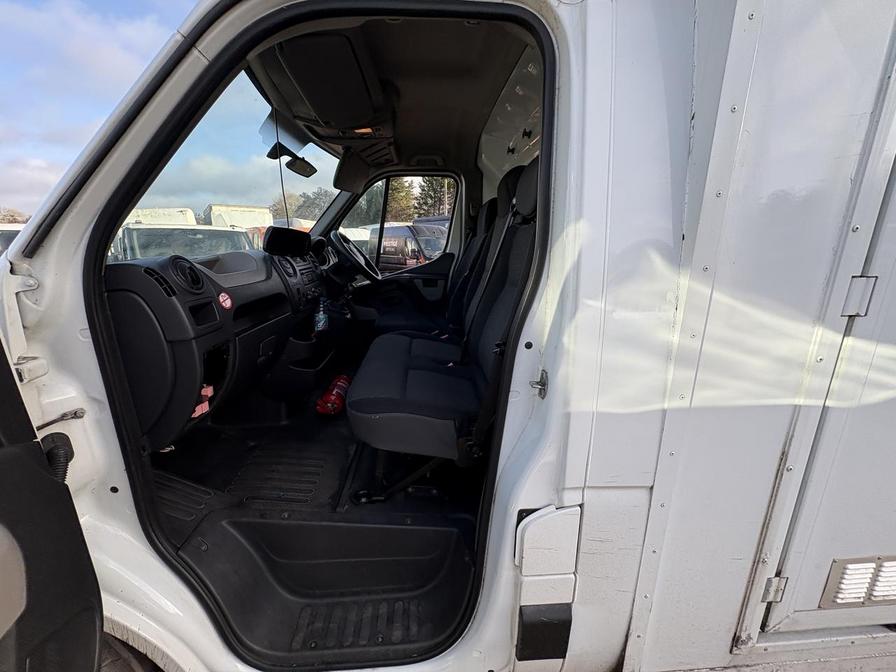 2015 Vauxhall Movano – Model: Movano F3500 L3H2 CDTi S/S – FL15LYY