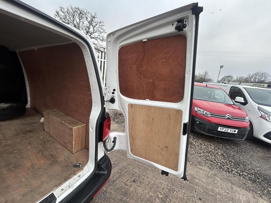 2022 Volkswagen Transporter – Model: Transporter T28 StartLine TDI – KS22EWH