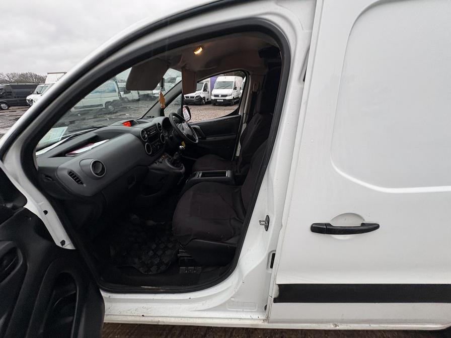 2016 Peugeot Partner – Model: Partner CRC HDi – NV65XFN