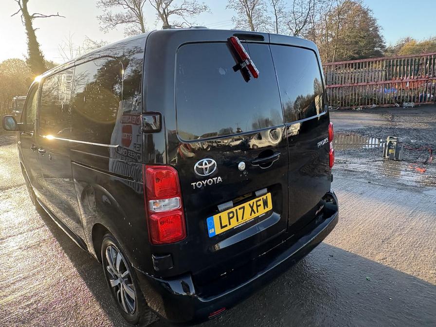 2017 Toyota Proace – Model: Proace Comfort TSS – B13KDR/LP17XFW