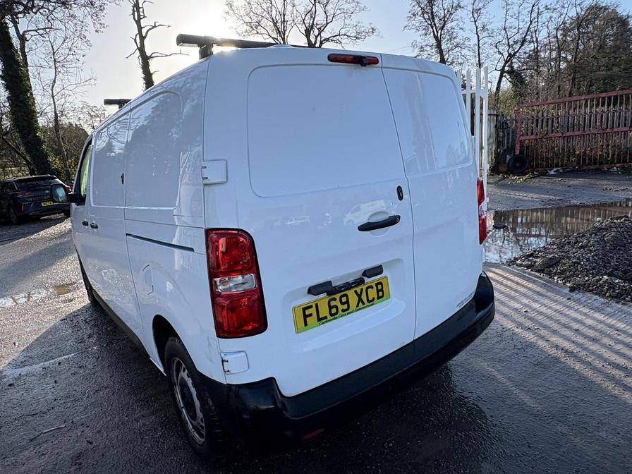 2019 Vauxhall Vivaro – Model: Vivaro 2900 Edition S/S – FL69XCB