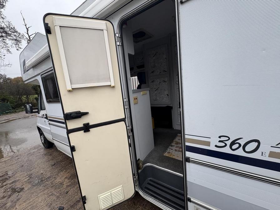 1996 Peugeot Boxer – Model: Boxer 320 MWB – N172GRV