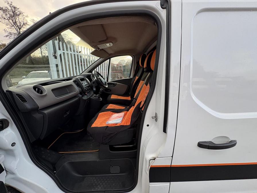 2018 Renault Trafic – Model: Trafic SL27 Business+ dCi – MA68TWZ
