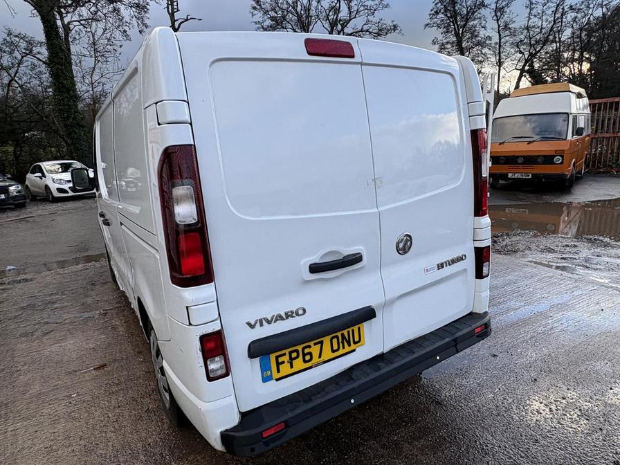 2017 Vauxhall Vivaro – Model: Vivaro 2700 Sport CDTi BT S/S – FP67ONU