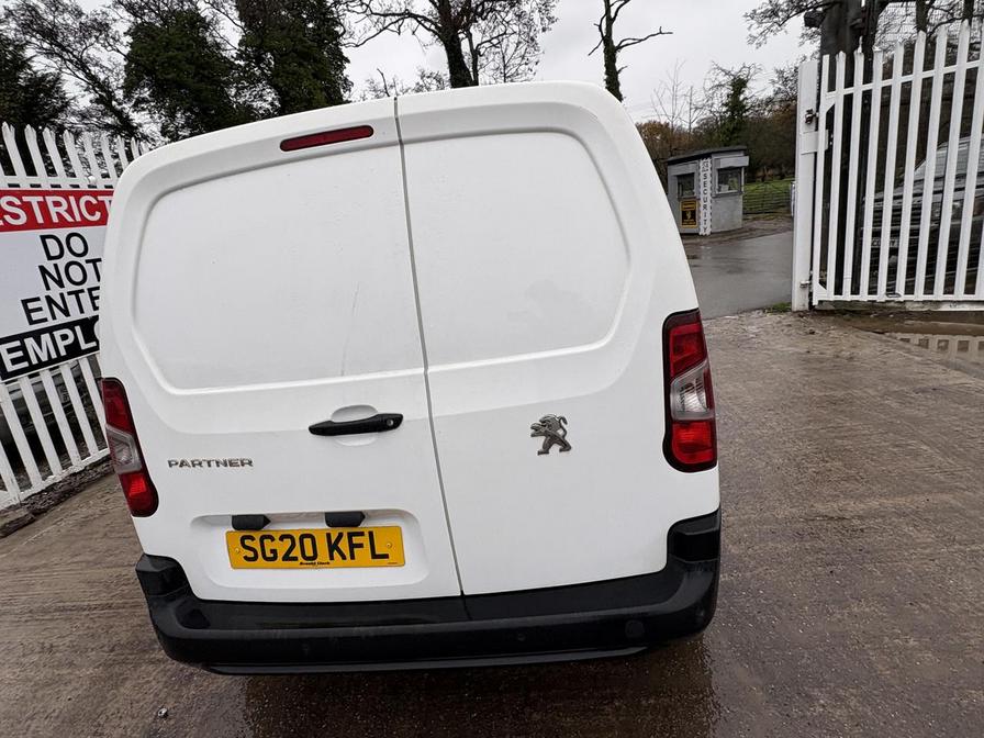 2020 Peugeot Partner – Model: Partner Professional L1 Blue HDi – SG20KFL