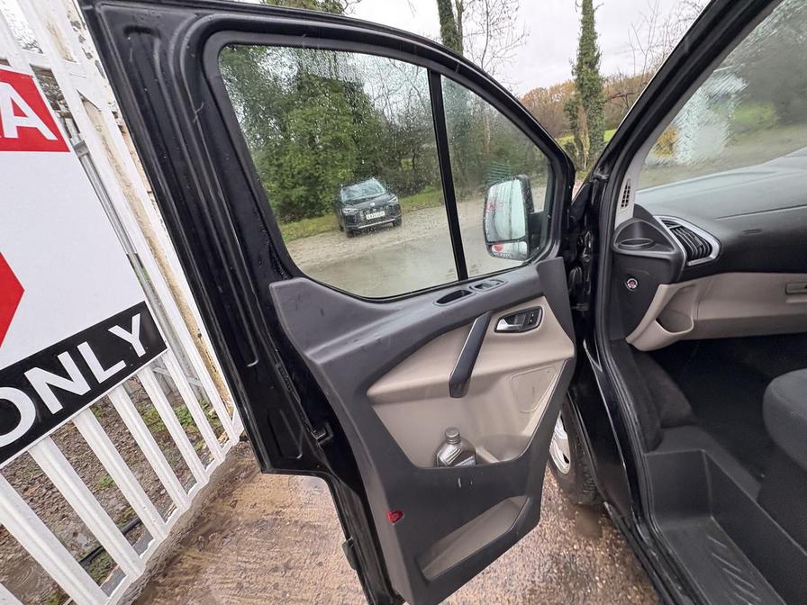 2017 Ford Transit Custom – Model: Transit Custom 310 Limited – MD17UHM