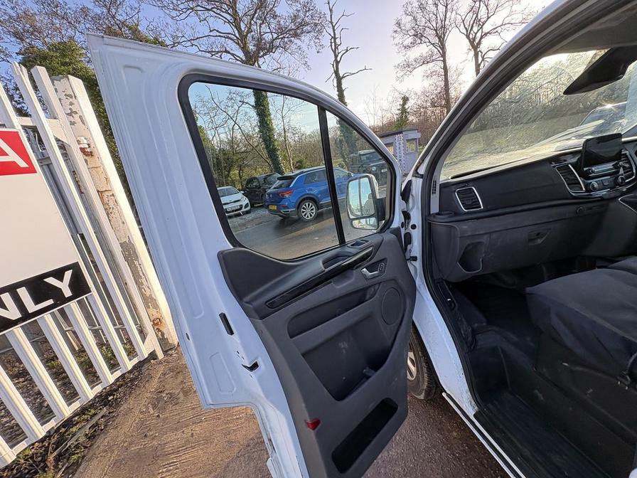 2019 Ford Transit Custom – Model: Transit Custom 300 Limited – CY19XKA