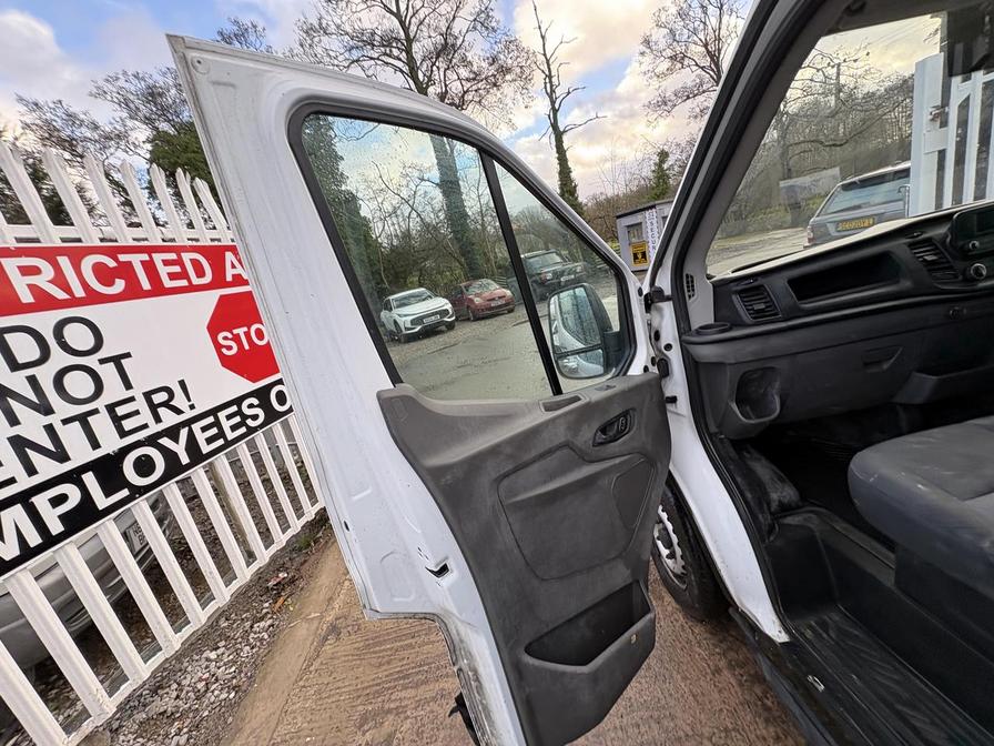 2020 Ford Transit – Model: Transit 290 Leader EcoBlue – ML70XUT