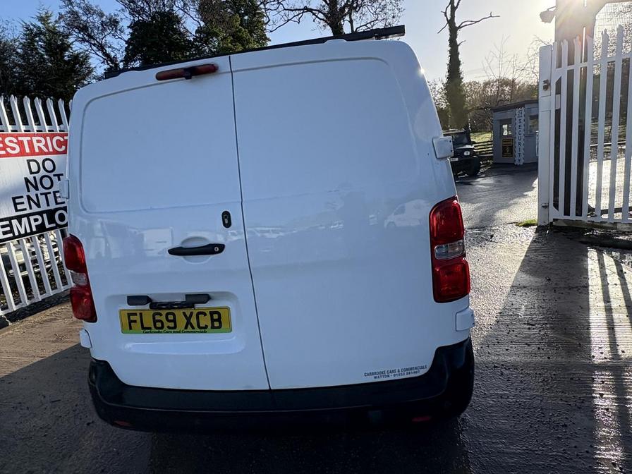 2019 Vauxhall Vivaro – Model: Vivaro 2900 Edition S/S – FL69XCB