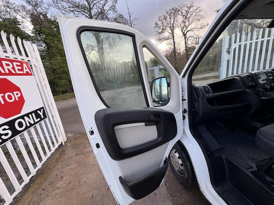 2017 Peugeot Boxer – Model: Boxer 333 Professional L1H1 Blue HDi – FY67NKC