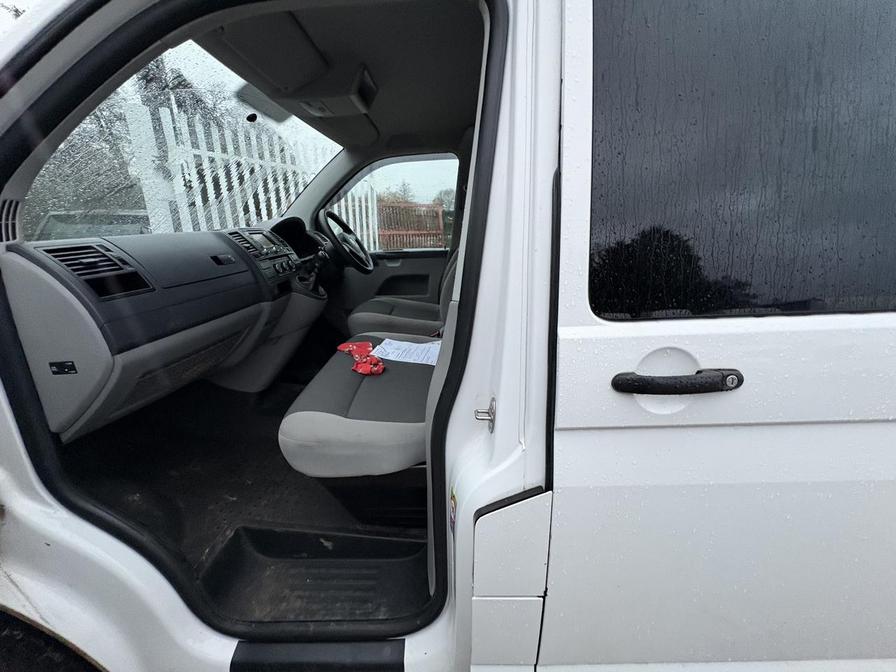 2015 Volkswagen Transporter – Model: Transporter T32 Startline TDI 4Motion – BV65VEB