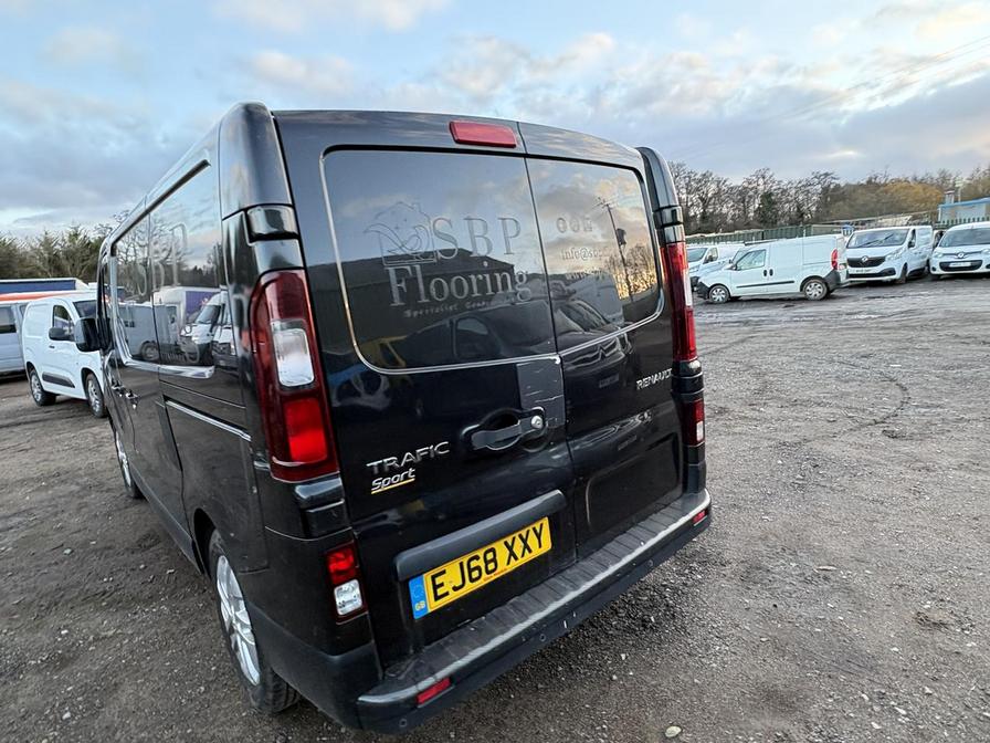 2018 Renault Trafic – Model: Trafic SL27 Sport Nav dCi – EJ68XXY
