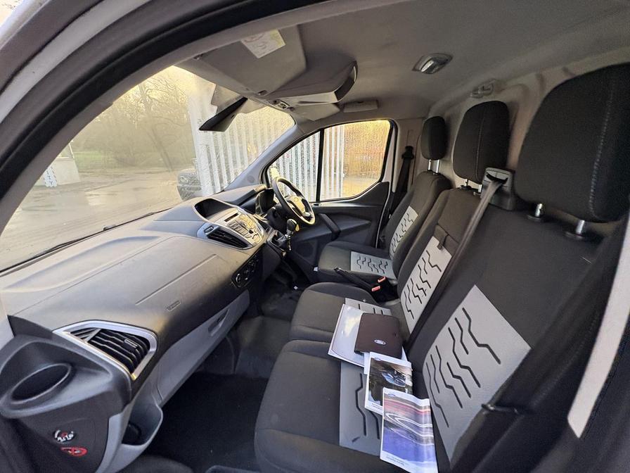 2014 Ford Transit Custom – Model: Transit Custom 290 Ltd E-Tech – RV64ZHM