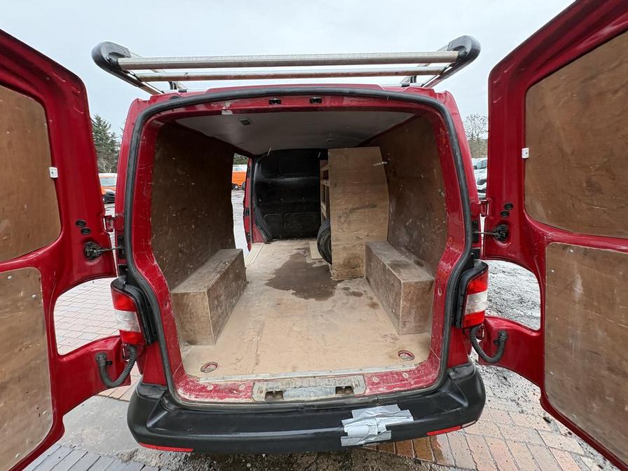 2015 Volkswagen Transporter – Model: Transporter T28 StartLine TDI – GY15GWU