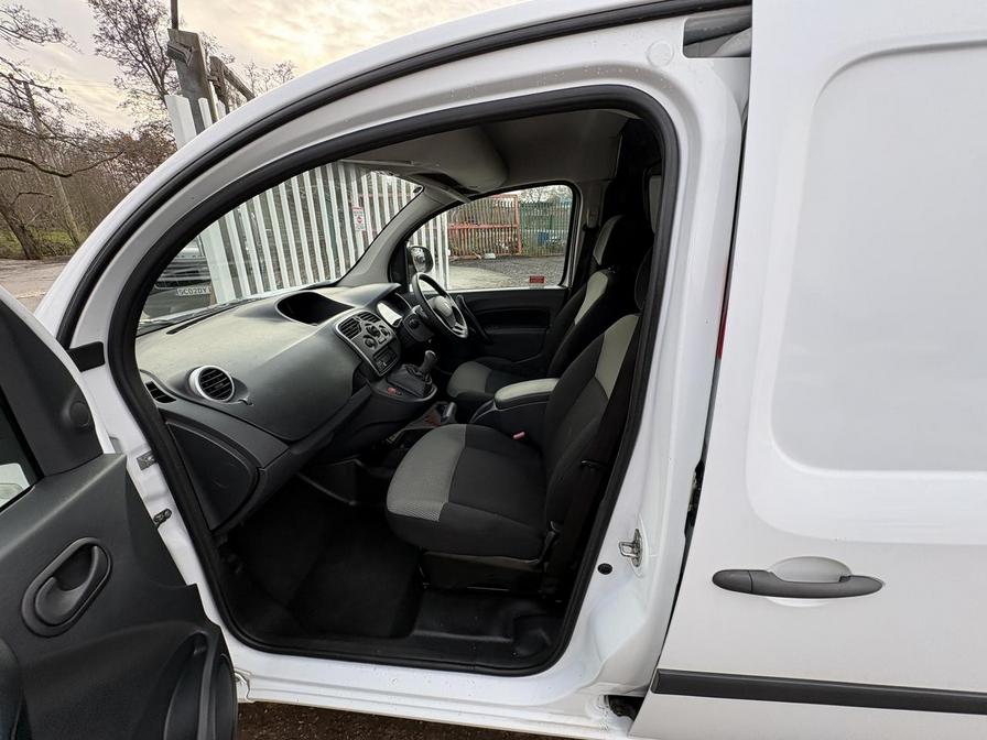 2017 Renault Kangoo Maxi – Model: Kangoo Maxi LL21 Business+ Energy dCi – FJ17EYG