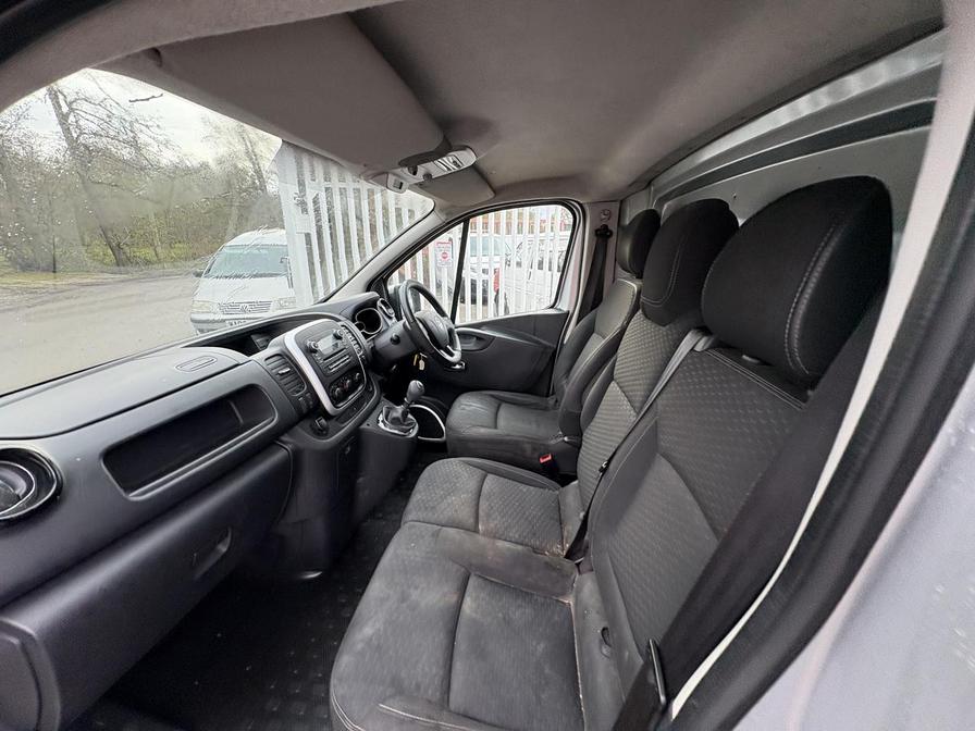 2014 Vauxhall Vivaro – Model: Vivaro  2700 Sportive CDTI – FP64WPW