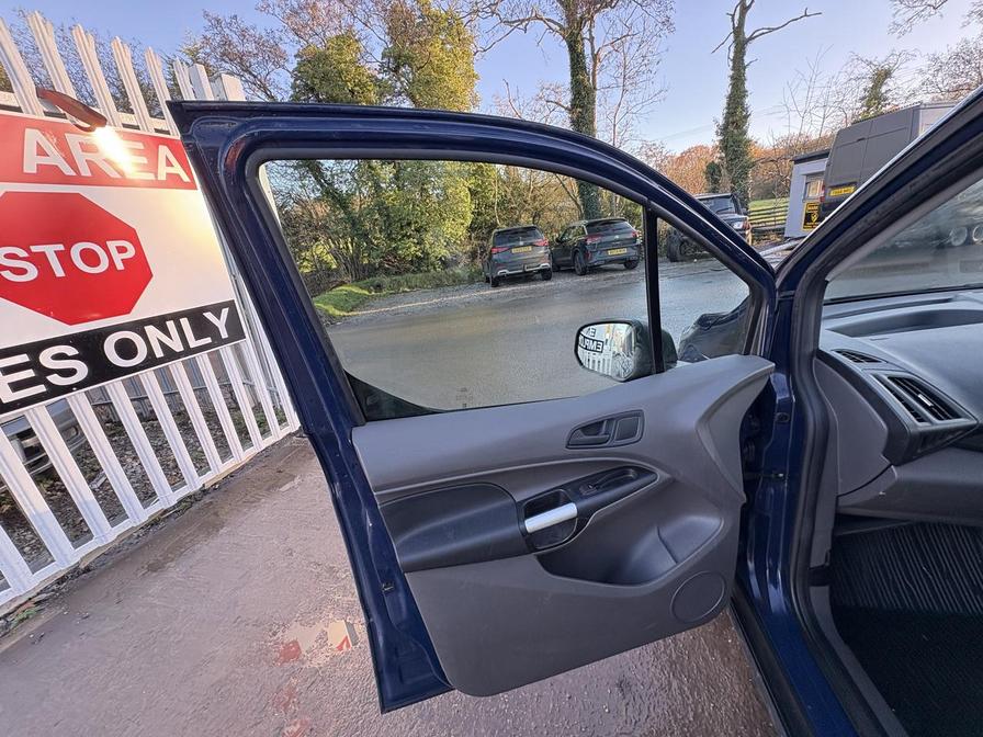 2018 Ford Transit Connect – Model: Transit Connect 230 Trend TDCi Auto – AF68BVJ/RF06RMF