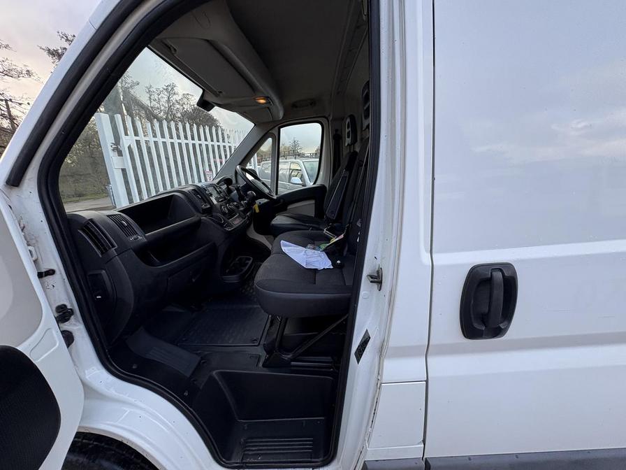 2017 Peugeot Boxer – Model: Boxer 333 Professional L1H1 Blue HDi – FY67NKC