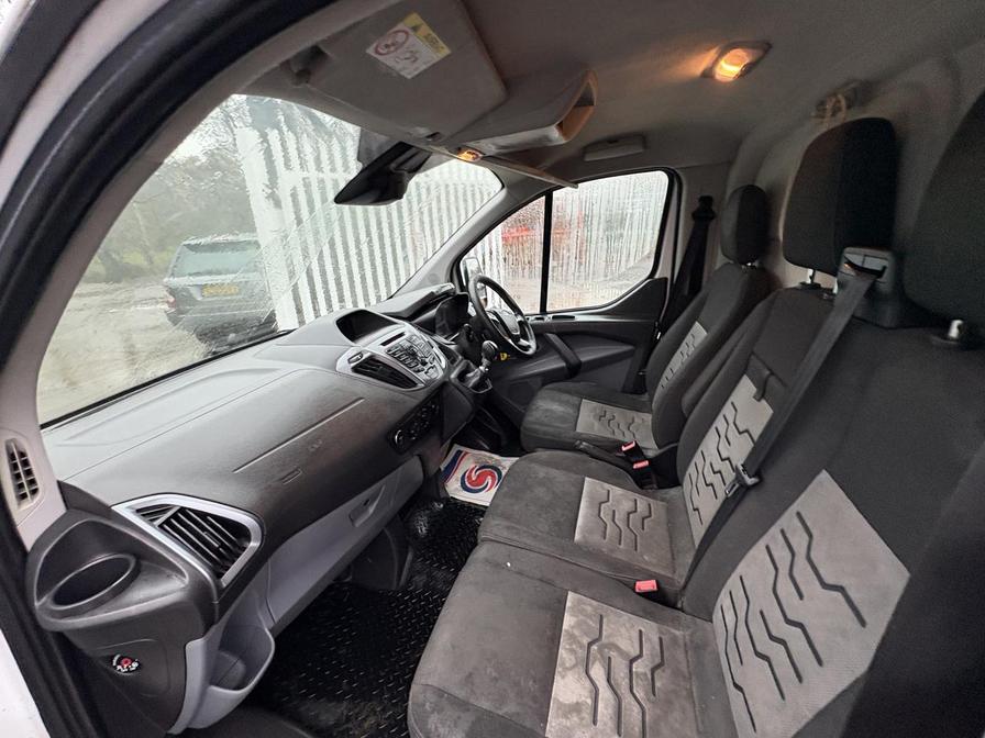 2017 Ford Transit Custom – Model: Transit Custom 290 Limited – AY67OAU