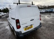 2018 Peugeot Partner – Model: Partner SE L1 Blue HDi – MT18RXN