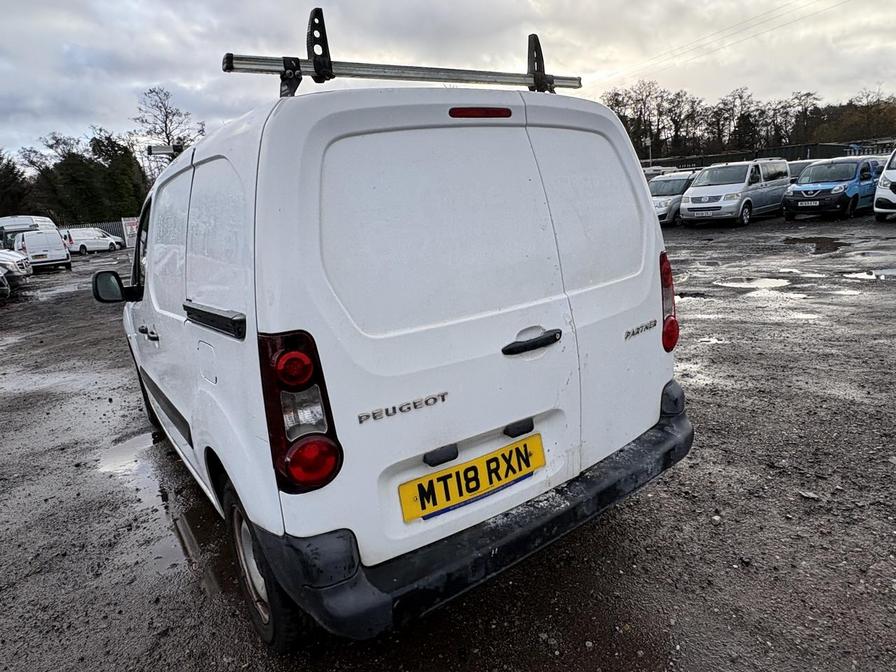 2018 Peugeot Partner – Model: Partner SE L1 Blue HDi – MT18RXN