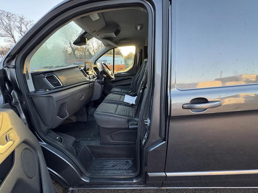 2021 Ford Transit Custom – Model: Transit Custom 300 Limited EcoBlue – KX21SFW