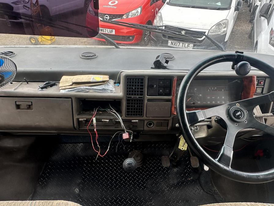 1990 Talbot Express – Model: Express 1500 P – H929YYW