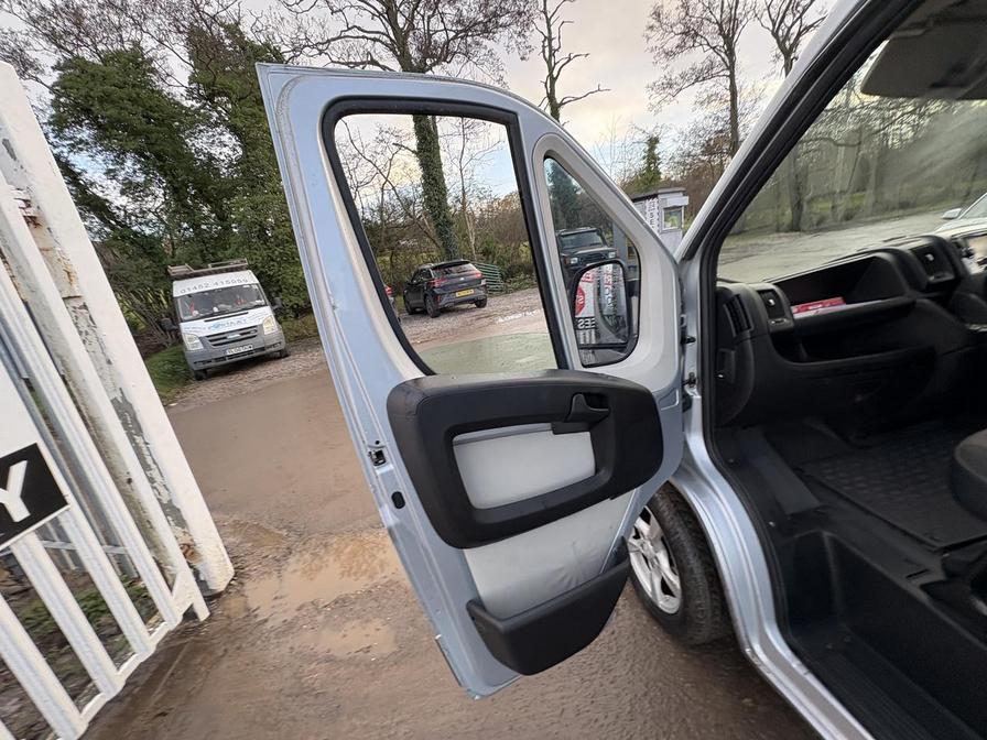 2015 Citroen Relay – Model: Relay 35 L3H2 Enterprise HDi – YK65VMD