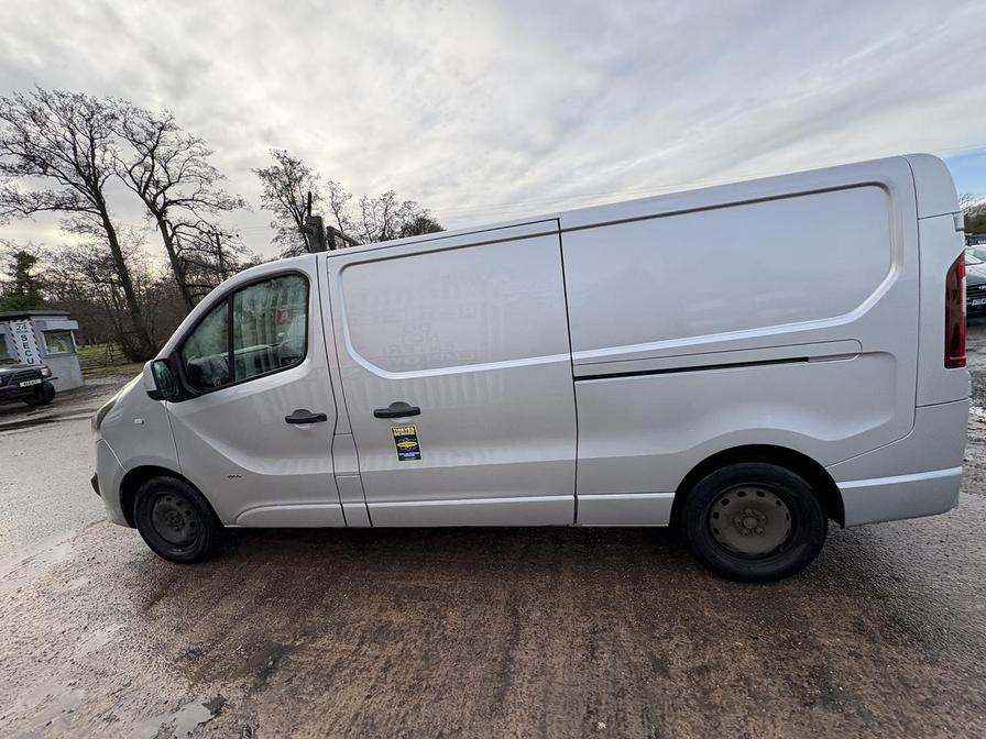 2017 Vauxhall Vivaro – Model: Vivaro  2900 Sportive CDTi – DY66WSW