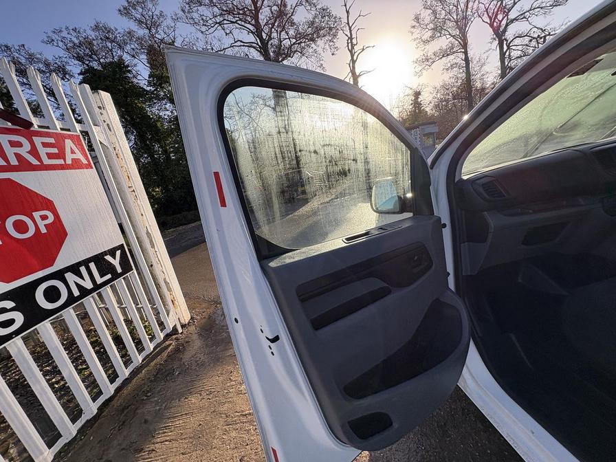 2019 Vauxhall Vivaro – Model: Vivaro 2900 Edition S/S – FL69XCB