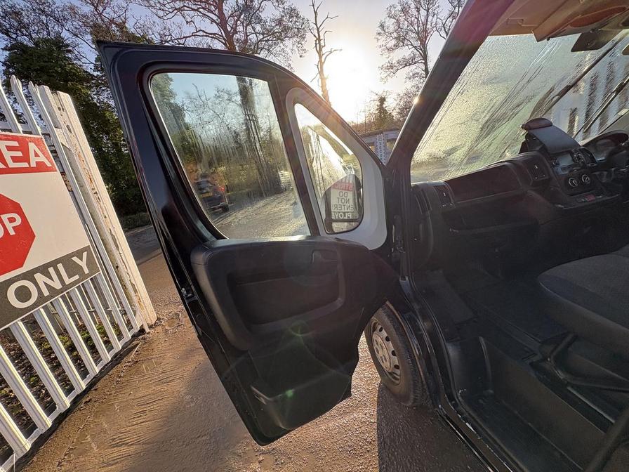 2021 Citroen Relay – Model: Relay 35 L2H2 Enterprise Blue HDi S/S – LA21KXC