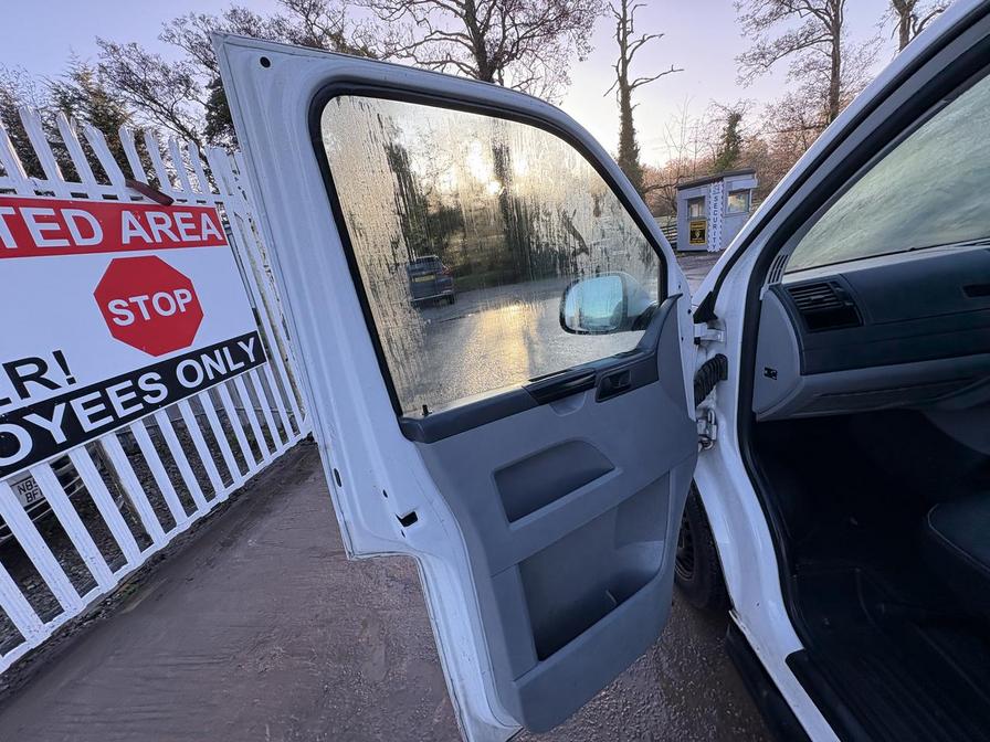 2014 Volkswagen Transporter – Model: Transporter T32 Startline TDI BlueMotion Technology – AK14WUG