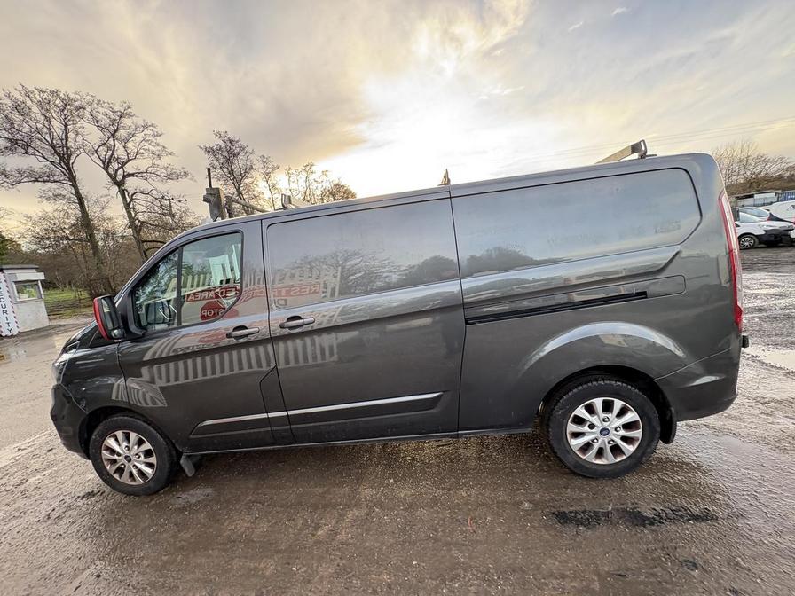 2018 Ford Transit Custom – Model: Transit Custom 300 Limited – P13HFE /YV68AJO