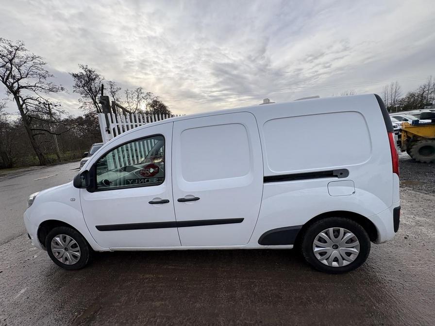 2017 Renault Kangoo Maxi – Model: Kangoo Maxi LL21 Business+ Energy dCi – FJ17EYG