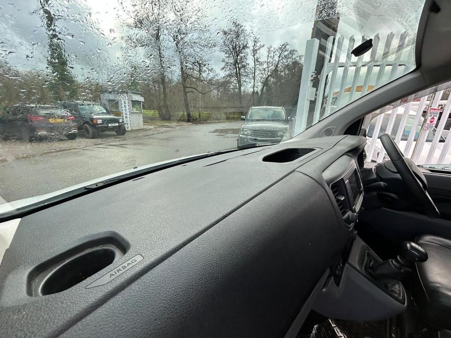 2021 Vauxhall Vivaro – Model: Vivaro 2900 Sportive S/S – DV21HDU