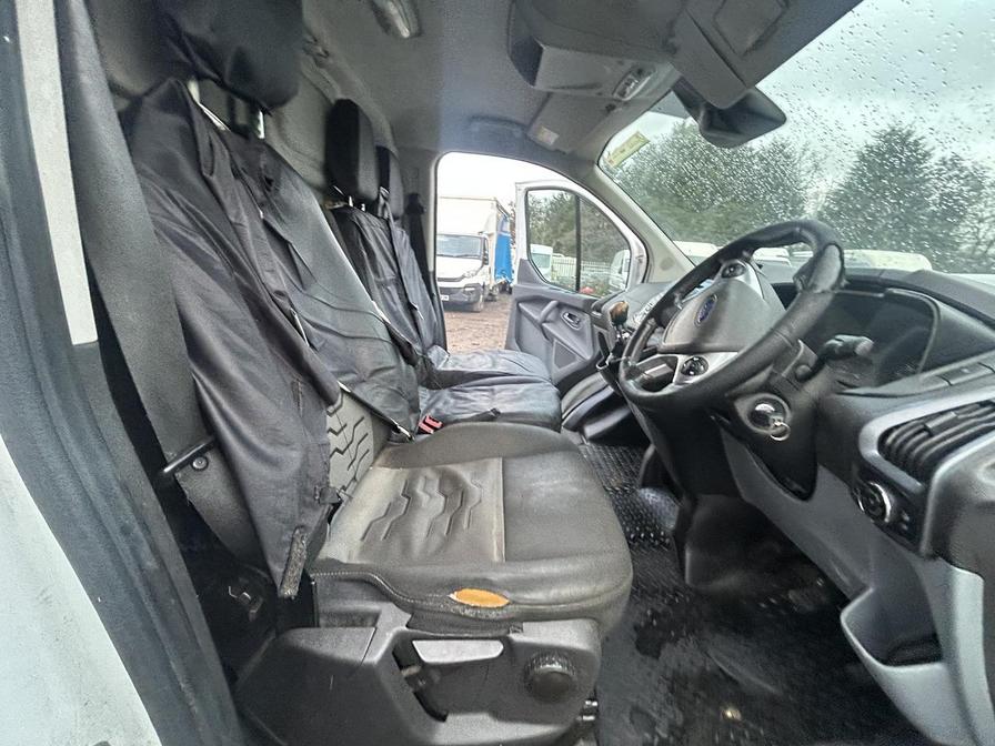 2017 Ford Transit Custom – Model: Transit Custom 270 Limited – PN67WWX