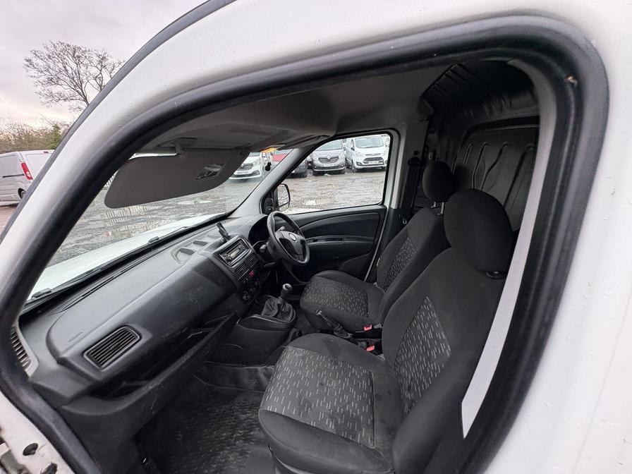 2017 Vauxhall Combo – Model: Combo 2000 CDTi – WN17VHC