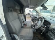 2021 Vauxhall Combo – Model: Combo 2000 Griffin Edition TD – LV71TKJ