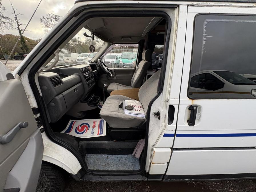 1999 Volkswagen Transporter – Model: Transporter TDI SWB – V247KAM