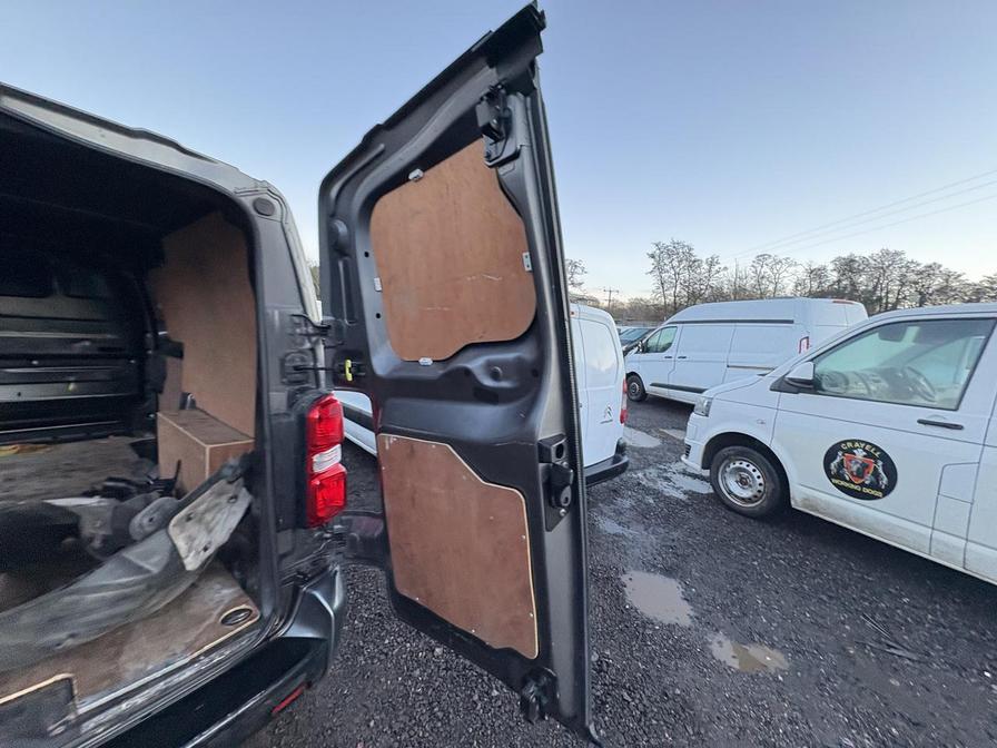 2019 Vauxhall Vivaro – Model: Vivaro 2900 Sportive S/S – DU69ZZA