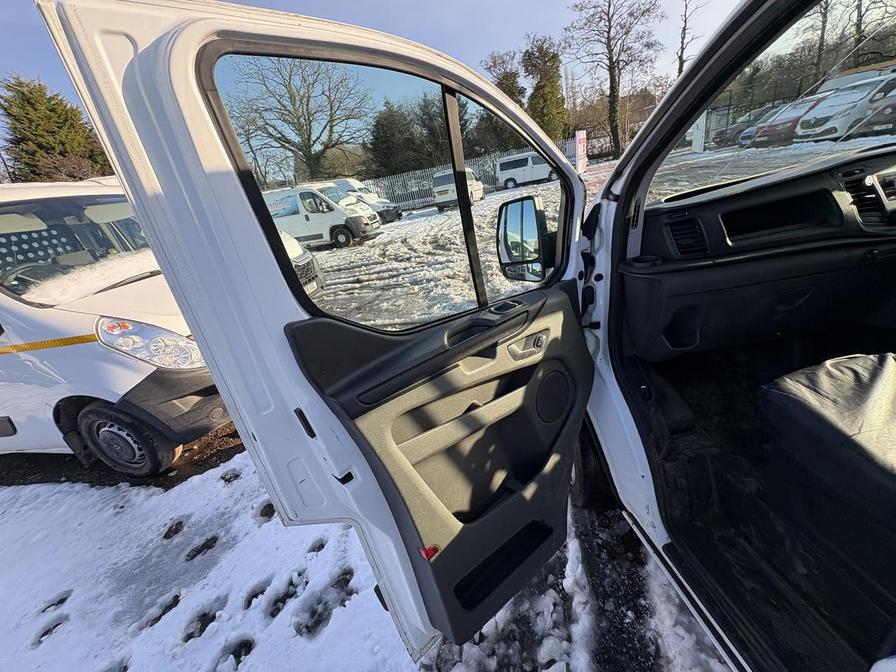 2018 Ford Transit Custom – Model: Transit Custom 300 Base – AV18VFP