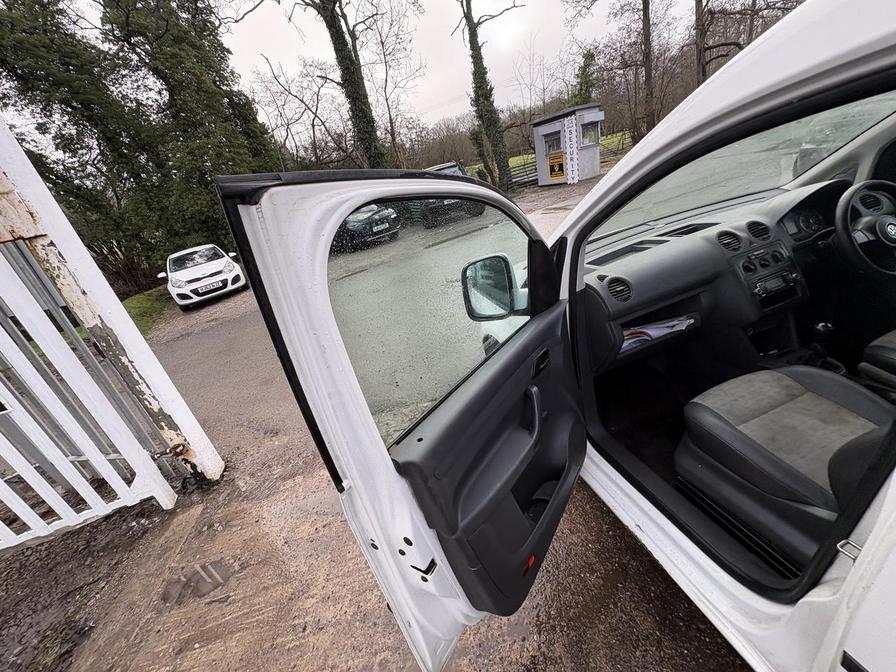 2011 Volkswagen Caddy MaxI – Model: Caddy Maxi C20 TDI – PK11PYU