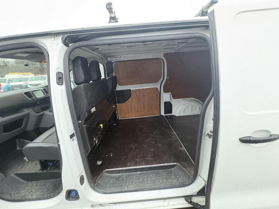 2017 Citroen Dispatch – Model: Dispatch 1400 Enterprise Blue HDi S/S – BX67HKM