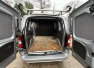 2020 Vauxhall Combo – Model: Combo 2000 LE Nav S/S – VE70AYH/M11AJL