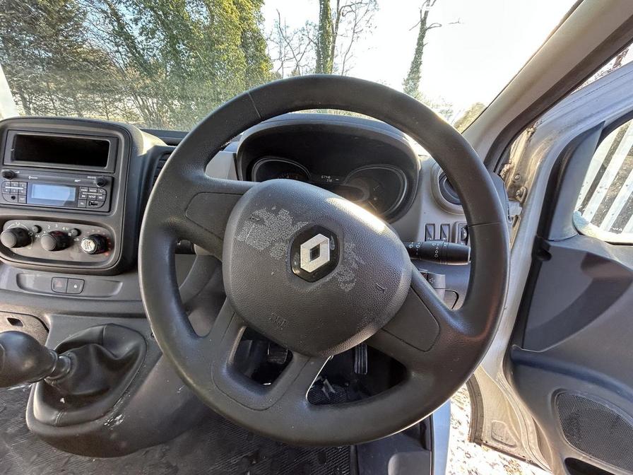 2016 Renault Trafic – Model: Trafic SL27 Business+ Energy dCi – LC66MKX