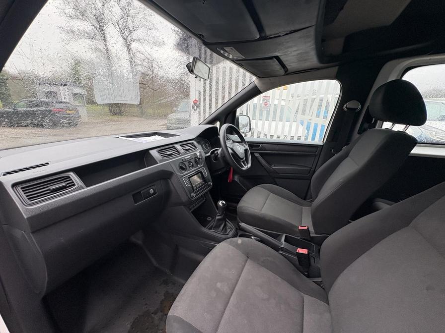 2017 Volkswagen Caddy MaxI – Model: Caddy Maxi C20 TDI – YT67XYY