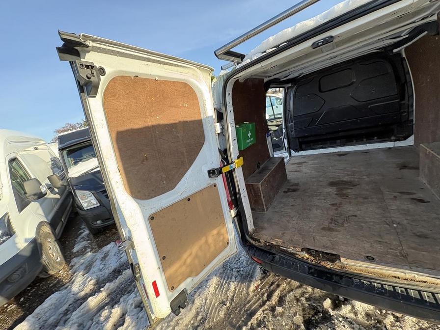 2018 Ford Transit Custom – Model: Transit Custom 300 Base – AV18VFP